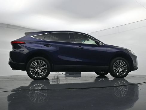 Used 2021 Toyota Venza Limited w/ Carpet Mat Package (TMS) AWD/4WD image 35
