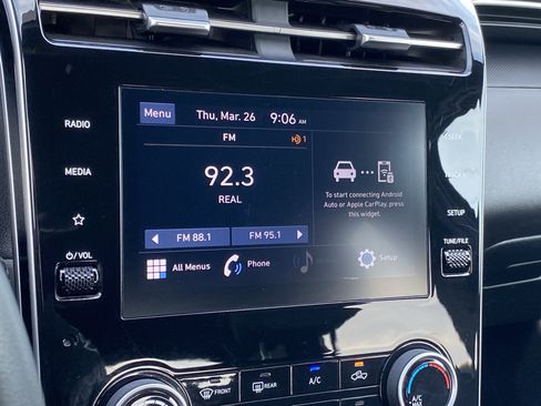 Used 2023 Hyundai Santa Cruz SE image 18