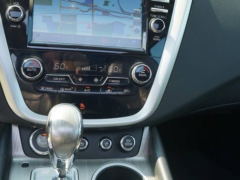Used 2017 Nissan Murano Platinum w/ Platinum Technology Package AWD/4WD image 18