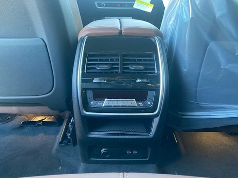 New 2026 BMW X5 xDrive50e w/ Climate Comfort Package AWD/4WD image 8