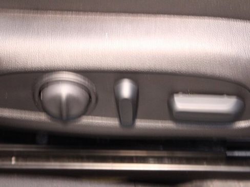 Used 2019 Chevrolet Malibu Premier image 12