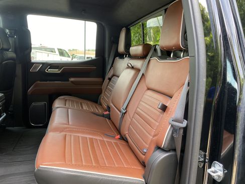 Used 2022 GMC Sierra 1500 Denali Ultimate AWD/4WD image 42