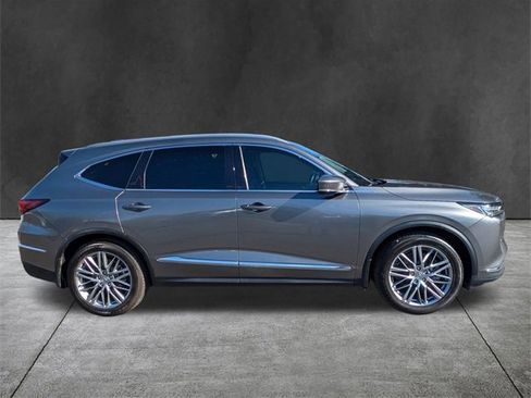 Used 2022 Acura MDX SH-AWD w/ Advance Package image 3