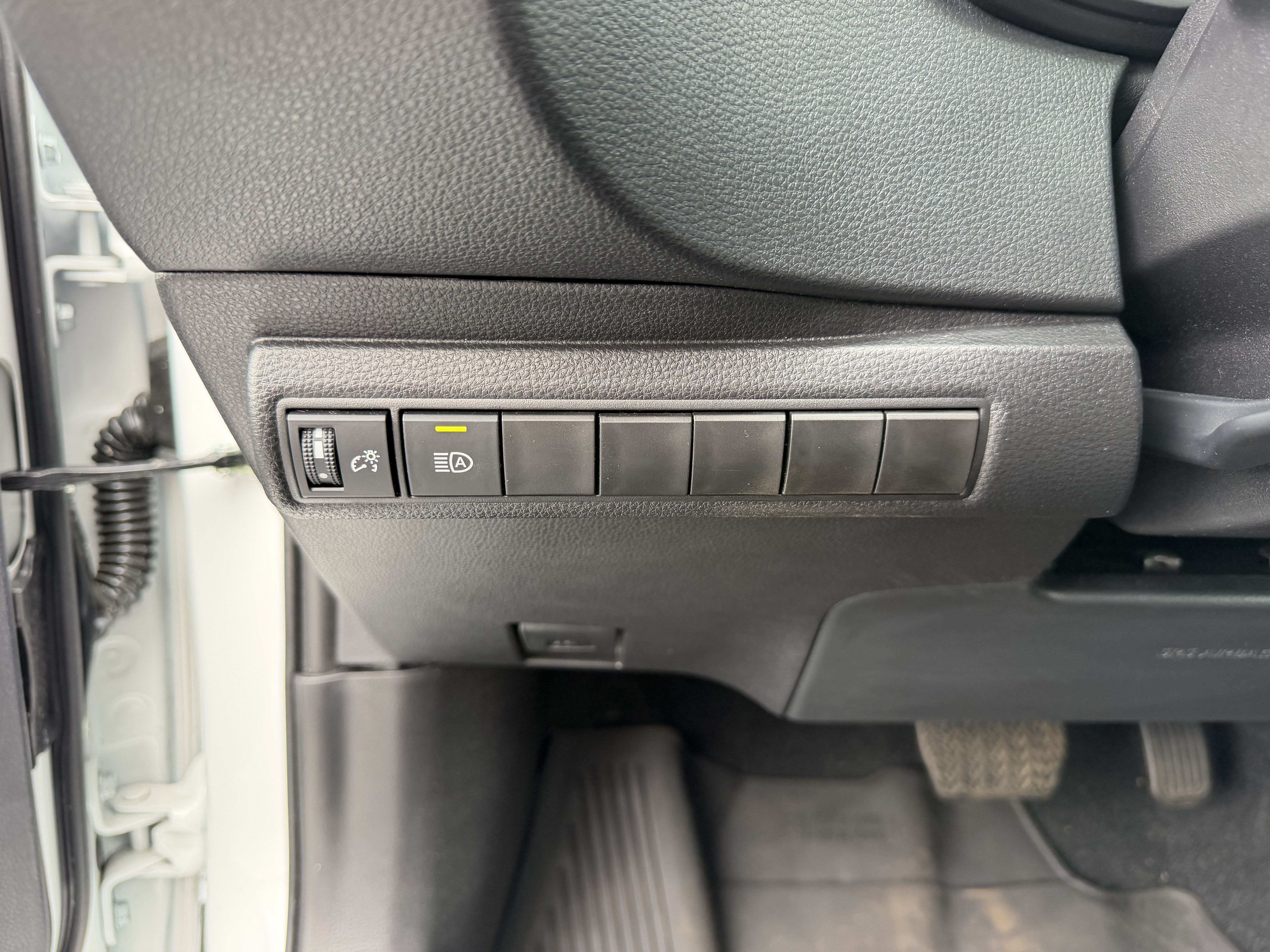 Certified 2026 Toyota Corolla SE FWD image 23