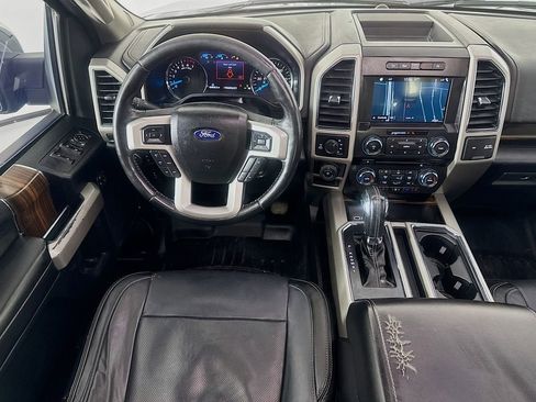 Used 2017 Ford F150 Lariat image 28