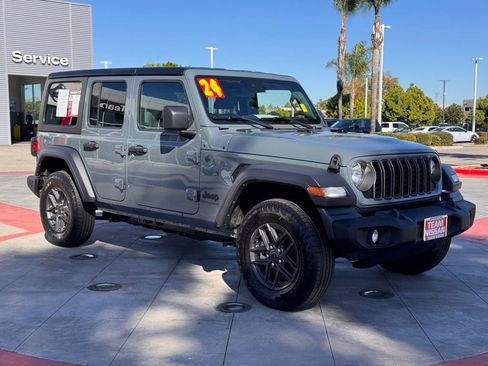 Used 2024 Jeep Wrangler Sport S image 2