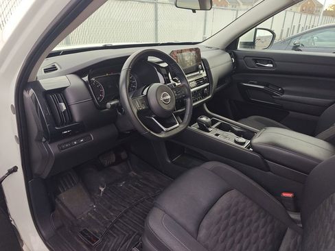 Used 2022 Nissan Pathfinder SV w/ SV Premium Package image 7