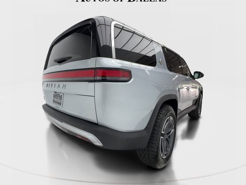 Used 2026 Rivian R1S Adventure AWD/4WD image 7