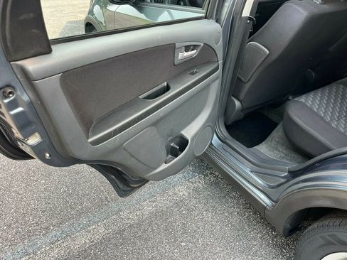 Used 2009 Suzuki SX4 AWD Hatchback w/ Touring Pkg image 27