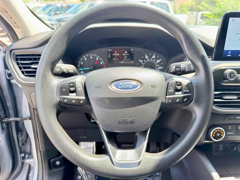 Used 2022 Ford Escape SE AWD/4WD image 13