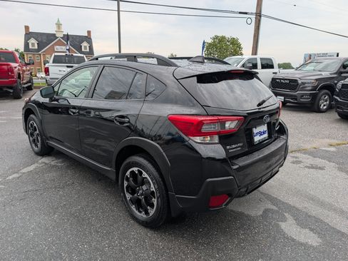 Used 2021 Subaru Crosstrek 2.0i Premium AWD/4WD image 3