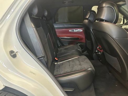 Used 2022 Genesis GV70 3.5T Sport w/ Sport Prestige Package AWD/4WD image 17