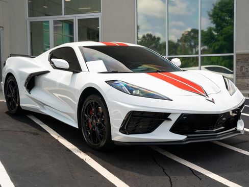 Used 2020 Chevrolet Corvette Stingray Premium Cpe w/ 3LT Preferred Equipment Group RWD image 8