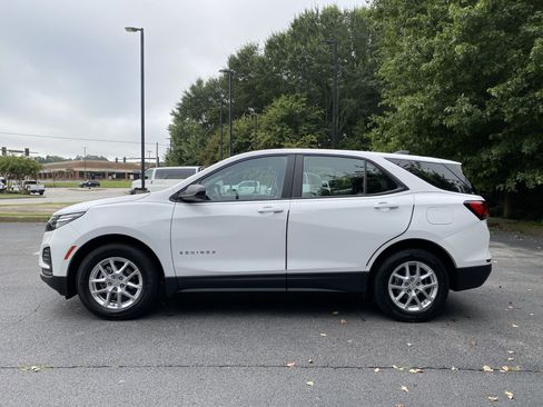 Used 2024 Chevrolet Equinox LS FWD image 6