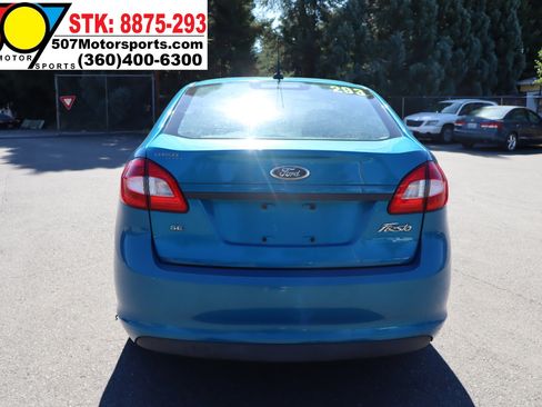 Used 2013 Ford Fiesta SE image 6