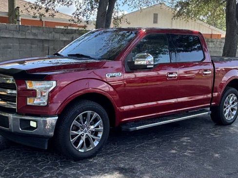 Used 2017 Ford F150 Lariat RWD image 5