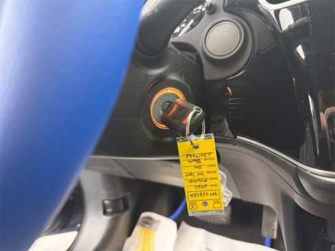 Used 2020 Mitsubishi Outlander ES image 29