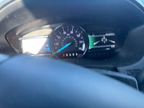 Used 2018 Ford Explorer XLT w/ Equipment Group 202A image 11