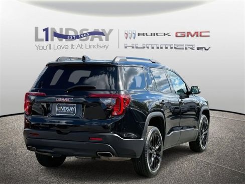 Certified 2023 GMC Acadia SLE w/ Driver Convenience Package image 2