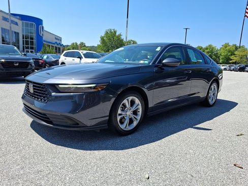 Certified 2023 Honda Accord LX image 3