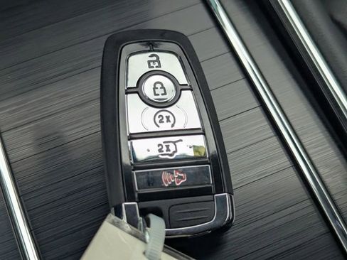 New 2026 Lincoln Aviator AWD w/ Jet Appearance Package image 27