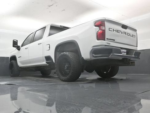 Used 2021 Chevrolet Silverado 2500 LT w/ Z71 Off-Road Package AWD/4WD image 46