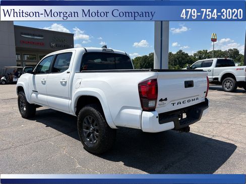 Used 2023 Toyota Tacoma SR5 AWD/4WD image 8