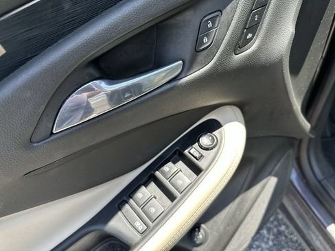Used 2017 Buick Envision Essence AWD/4WD image 17