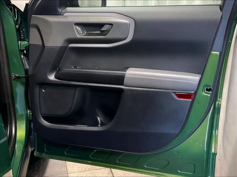 Used 2025 Ford Bronco Sport Badlands image 12