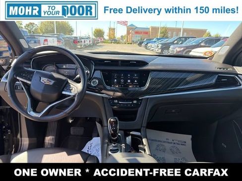 Used 2025 Cadillac XT6 Premium Luxury image 34