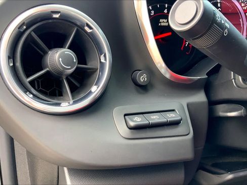 Used 2019 Chevrolet Camaro SS RWD image 32