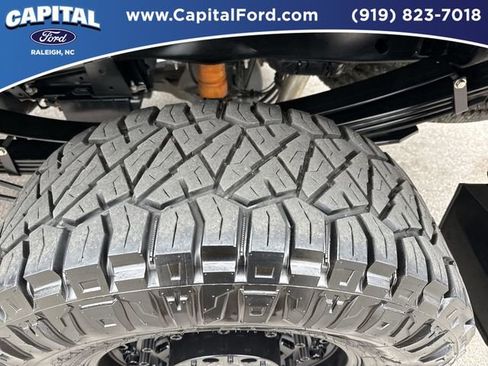 Used 2022 Ford F350 Lariat image 14