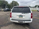 Used 2011 Chevrolet Suburban LT image 4