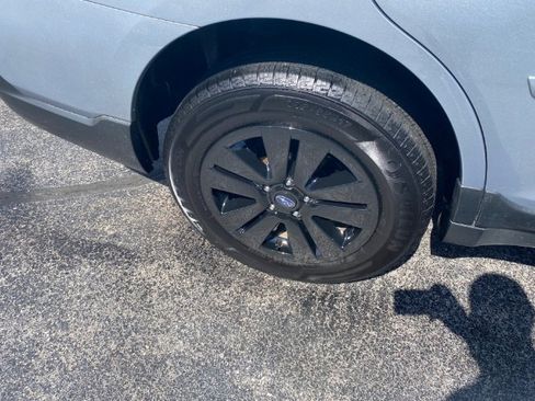 Used 2019 Subaru Outback 2.5i Premium image 24