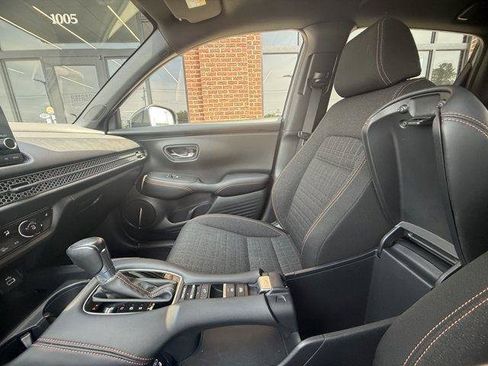 Used 2023 Honda HR-V Sport image 26