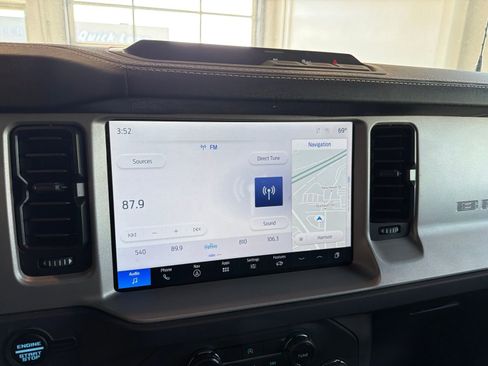 Used 2025 Ford Bronco Outer Banks AWD/4WD image 27