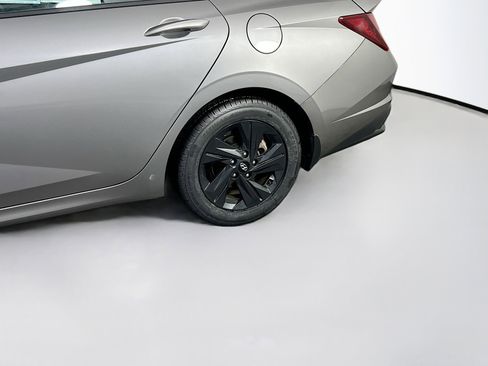 Used 2023 Hyundai Elantra SEL image 28