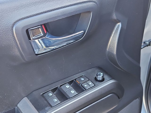 Used 2023 Toyota Tacoma TRD Sport AWD/4WD image 10