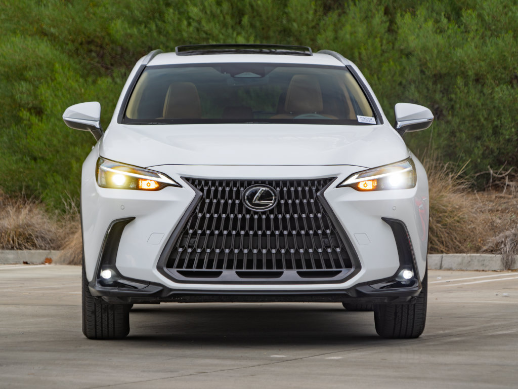 Certified 2026 Lexus NX 350h AWD w/ Accessory Package (Z2) image 5