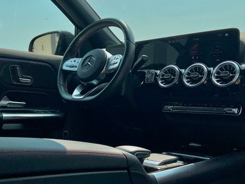 Certified 2023 Mercedes-Benz GLA 250 4MATIC image 16