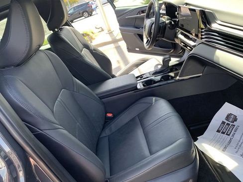 Used 2025 Toyota Camry XSE FWD image 14