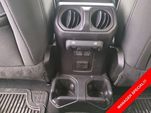Certified 2019 Jeep Wrangler Unlimited Sahara AWD/4WD image 71