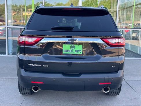 Used 2018 Chevrolet Traverse LT AWD/4WD image 6