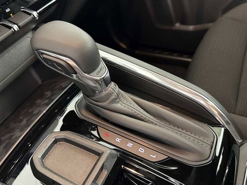 New 2026 GMC Canyon Elevation w/ Convenience Package image 33