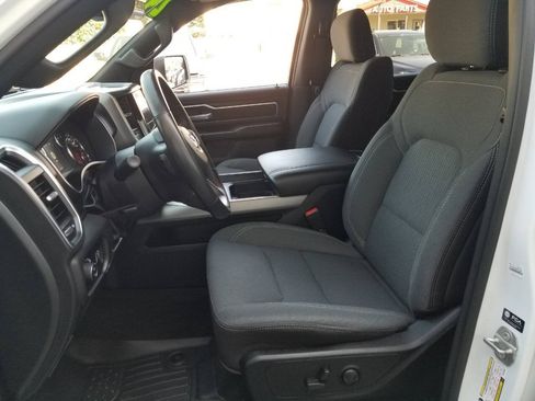 Used 2024 RAM 1500 Big Horn AWD/4WD image 11