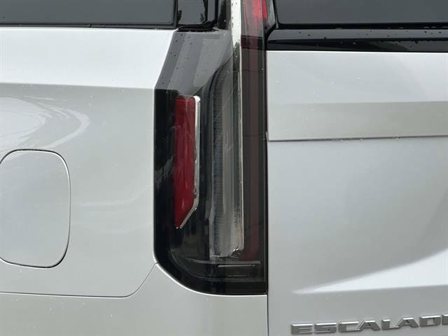 Used 2024 Cadillac Escalade ESV Sport Platinum AWD/4WD image 31