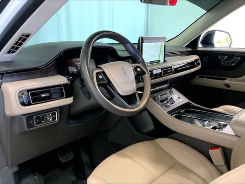 Used 2022 Lincoln Aviator Reserve w/ Equipment Group 201A AWD/4WD image 13