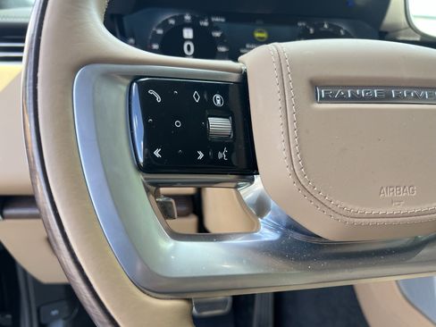 Certified 2024 Land Rover Range Rover Long Wheelbase SE AWD/4WD image 21