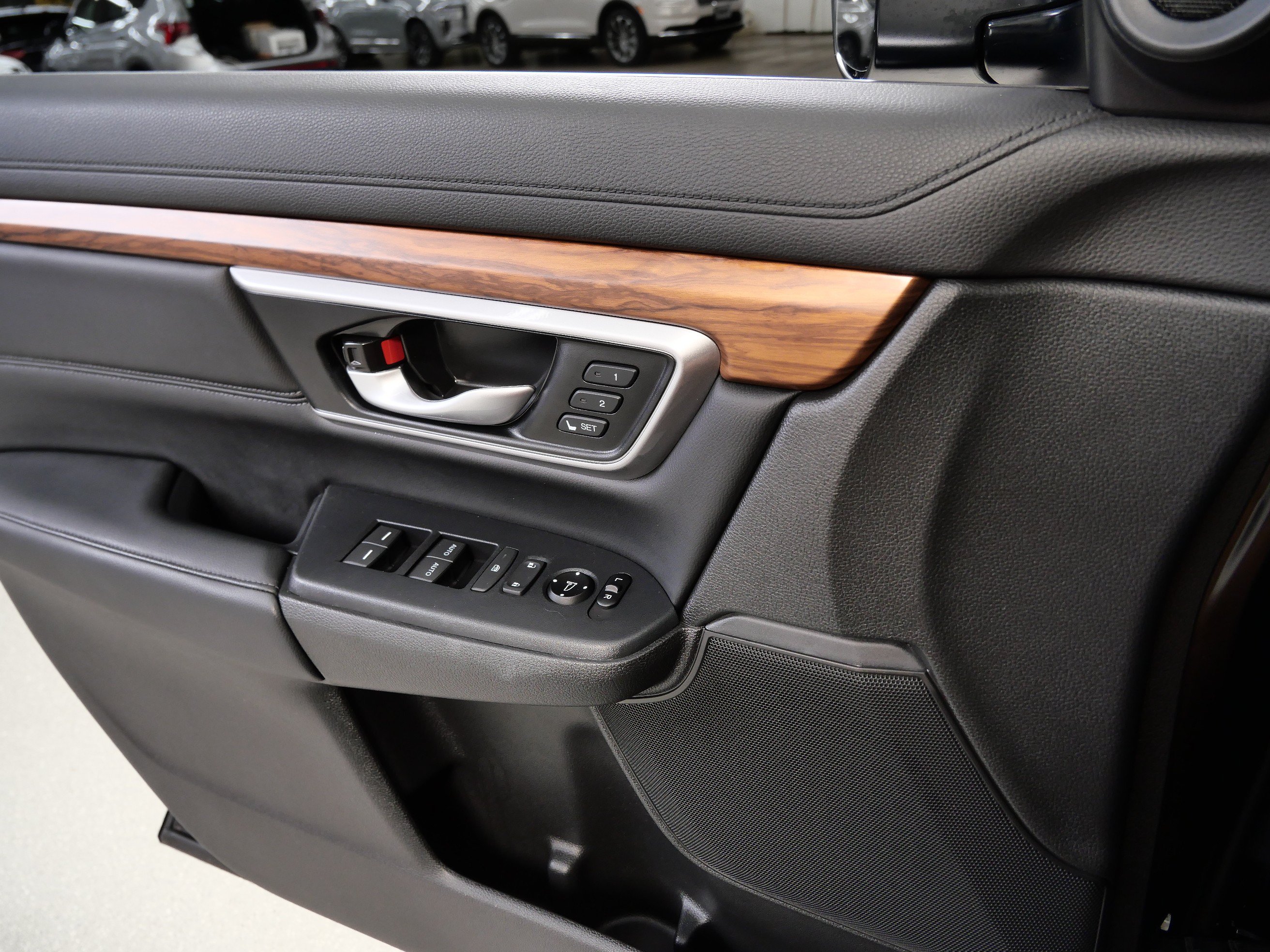 Used 2020 Honda CR-V EX-L image 32