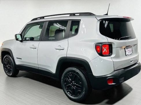 Used 2020 Jeep Renegade Sport image 4